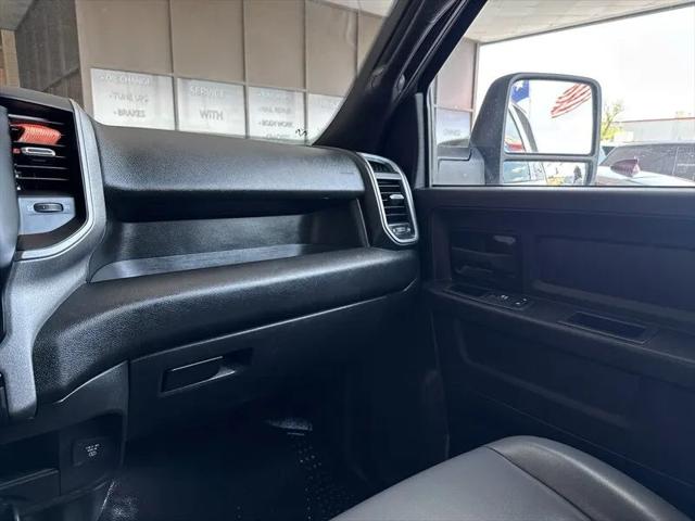 2024 Ram 2500 Tradesman Crew Cab 4x4 8' Box