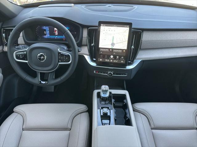 2026 Volvo XC90 Plug-In Hybrid Ultra, T8 AWD, Electric/Gasoline, Bright, 7 Seats