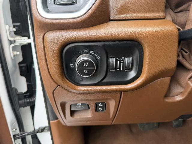 2020 Ram 1500 Laramie Crew Cab 4x4 5'7" Box
