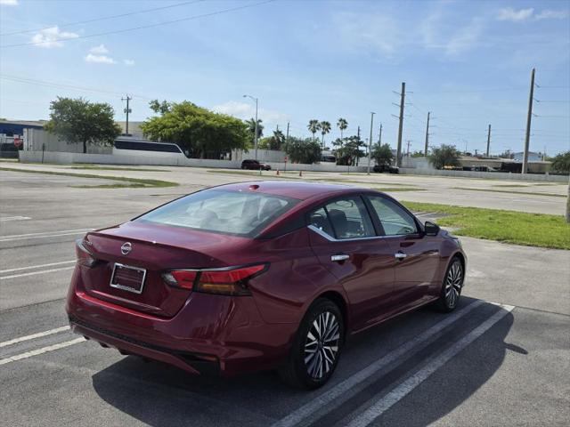 2025 Nissan Altima SV FWD