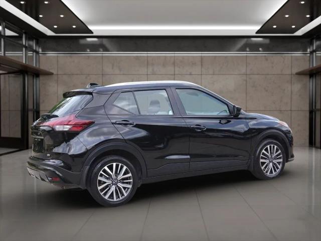 2023 Nissan Kicks SV Xtronic CVT