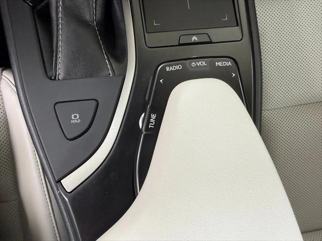 2019 Lexus UX 200 UX 200