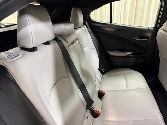 2019 Lexus UX 200 UX 200