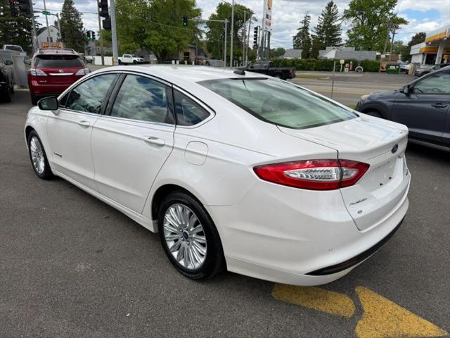 2015 Ford Fusion Hybrid SE