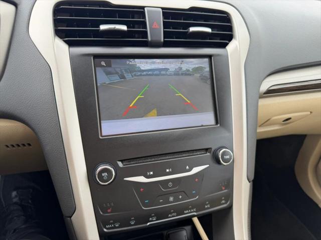 2015 Ford Fusion Hybrid SE