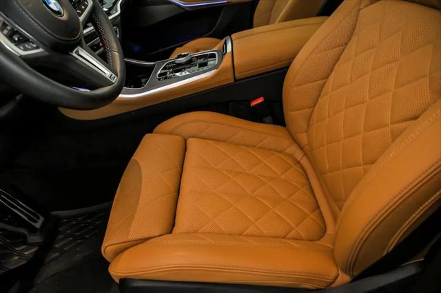 2025 BMW X5 M60i