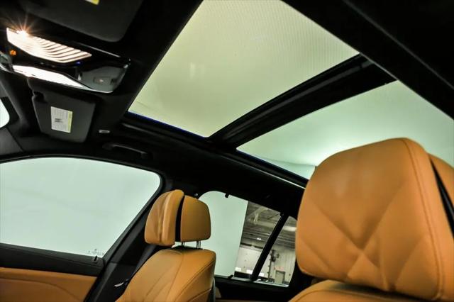 2025 BMW X5 M60i