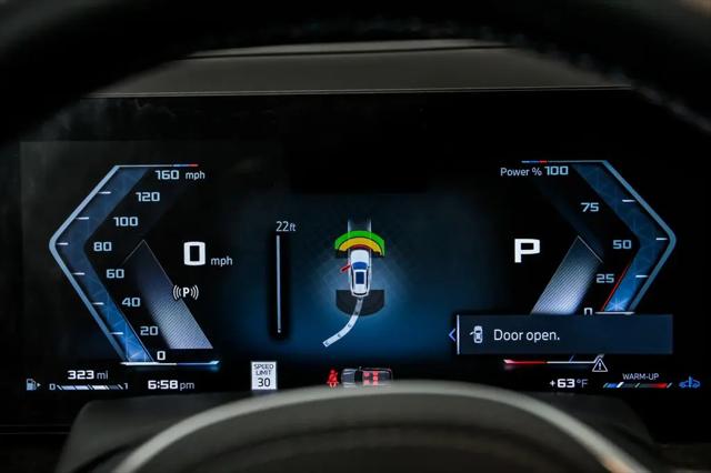 2025 BMW X5 M60i