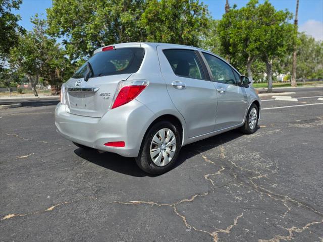 2013 Toyota Yaris LE