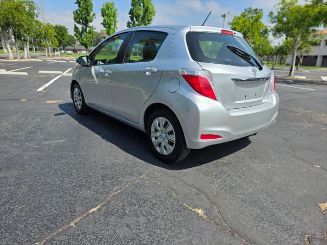 2013 Toyota Yaris LE