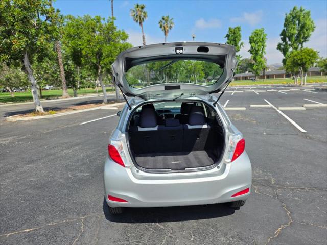 2013 Toyota Yaris LE