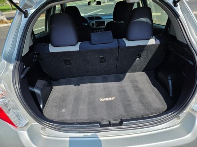 2013 Toyota Yaris LE