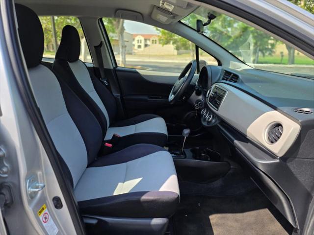 2013 Toyota Yaris LE