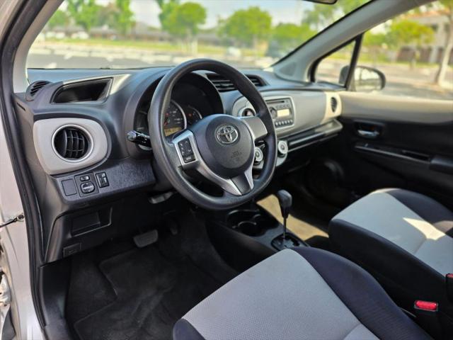 2013 Toyota Yaris LE