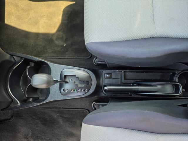 2013 Toyota Yaris LE