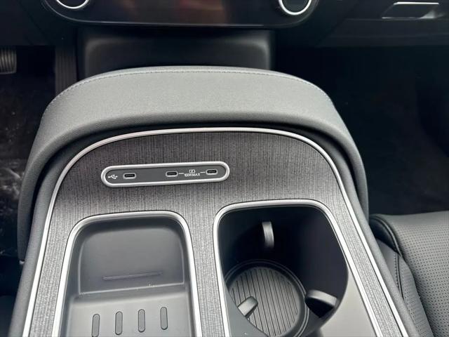 2026 Hyundai Palisade Hybrid SEL Premium 8P