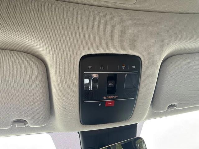 2026 Hyundai Palisade Hybrid SEL Premium 8P