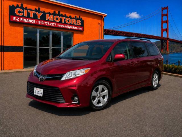 2018 Toyota Sienna LE 8 Passenger