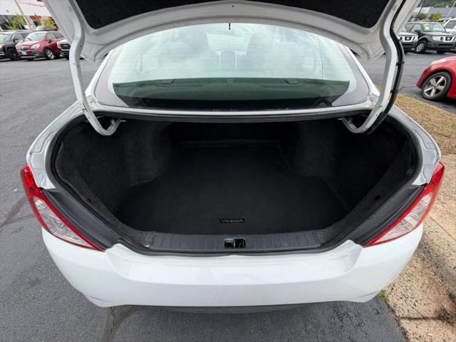 2016 Nissan Versa 1.6 SV