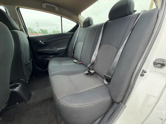 2016 Nissan Versa 1.6 SV