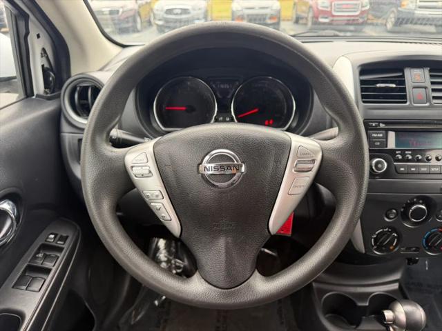 2016 Nissan Versa 1.6 SV