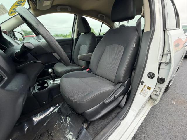 2016 Nissan Versa 1.6 SV