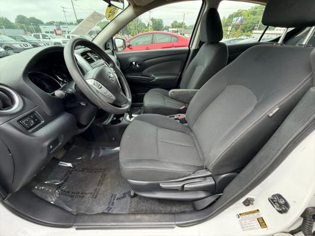 2016 Nissan Versa 1.6 SV