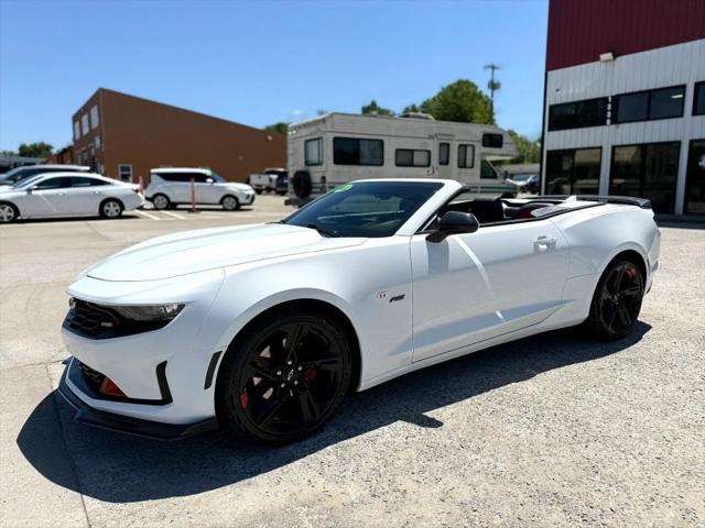 2022 Chevrolet Camaro RWD Convertible 3LT