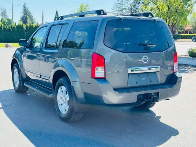 2007 Nissan Pathfinder LE