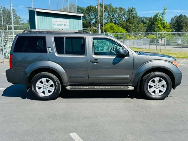 2007 Nissan Pathfinder LE