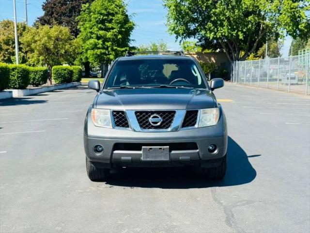 2007 Nissan Pathfinder LE