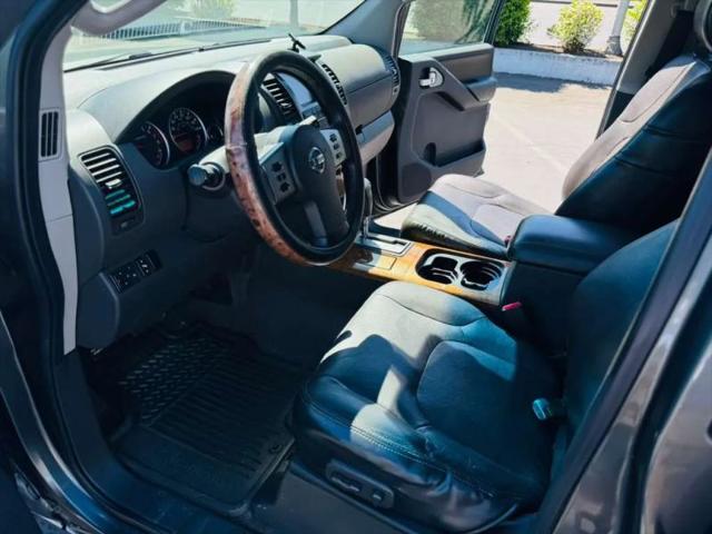 2007 Nissan Pathfinder LE