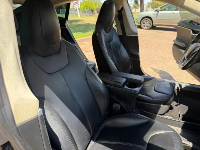 2015 Tesla Model S 85