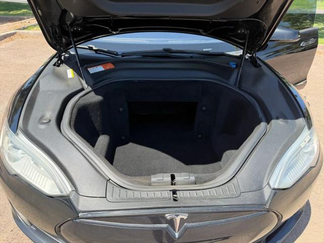 2015 Tesla Model S 85