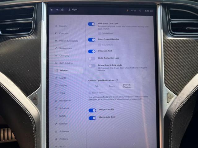 2015 Tesla Model S 85