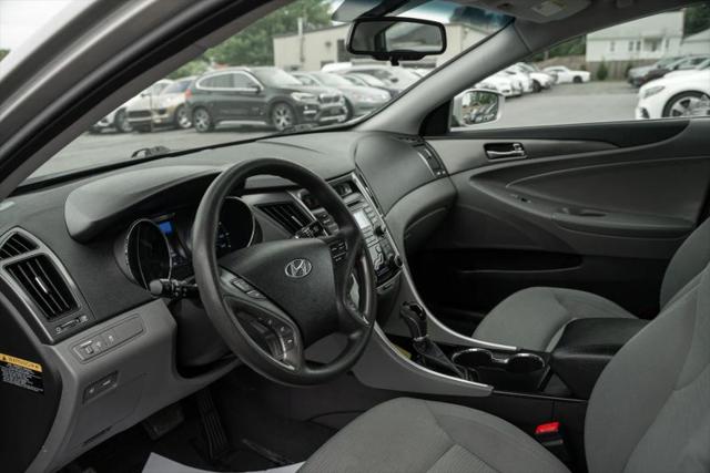 2012 Hyundai Sonata Hybrid Base