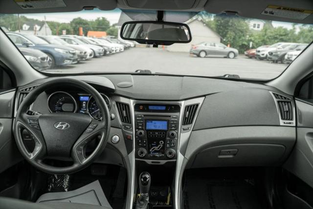 2012 Hyundai Sonata Hybrid Base