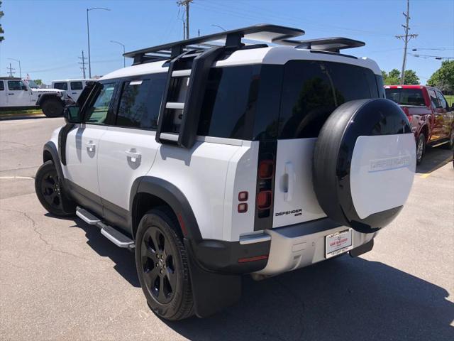 2023 Land Rover Defender 110 SE