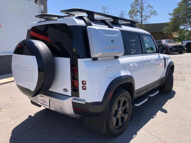 2023 Land Rover Defender 110 SE