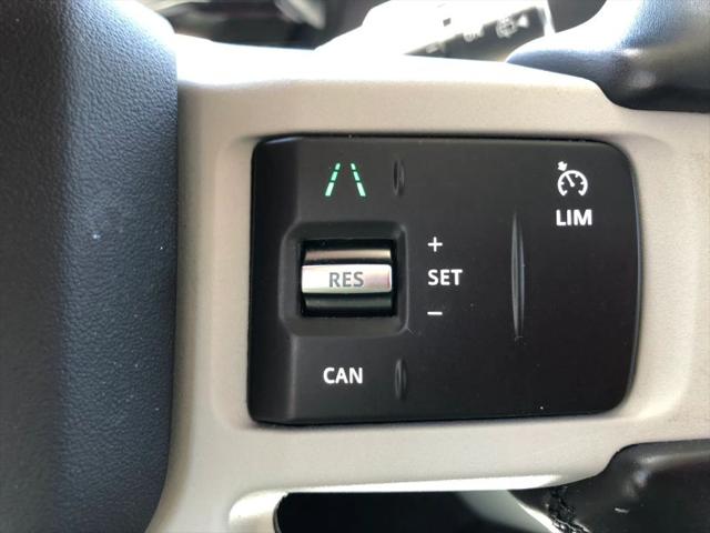 2023 Land Rover Defender 110 SE