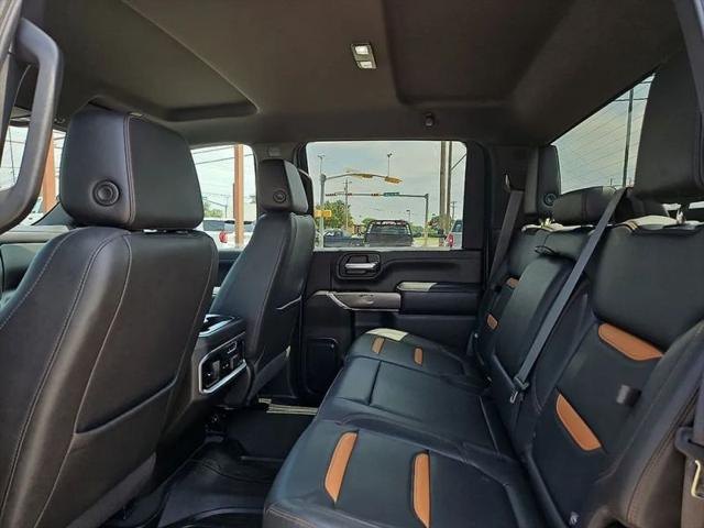 2023 GMC Sierra 2500HD 4WD Crew Cab Standard Bed AT4