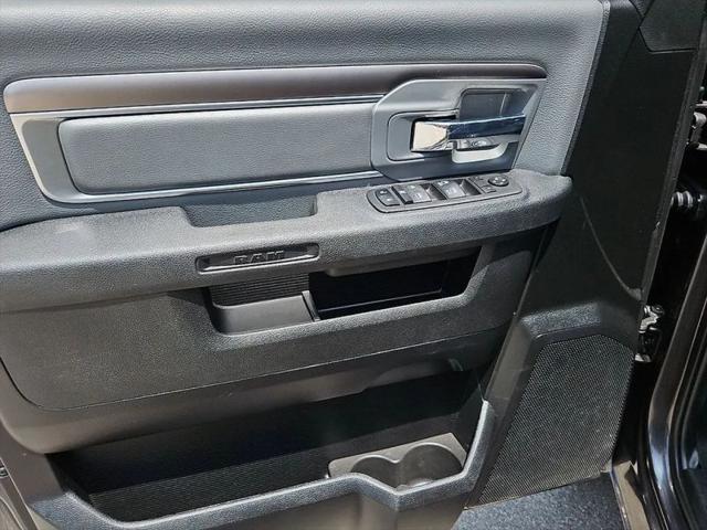 2023 Ram 1500 Classic SLT Crew Cab 4x4 5'7" Box