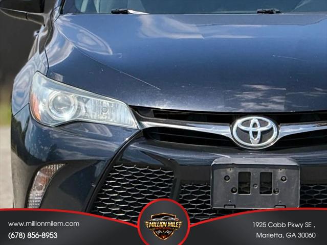 2016 Toyota Camry SE