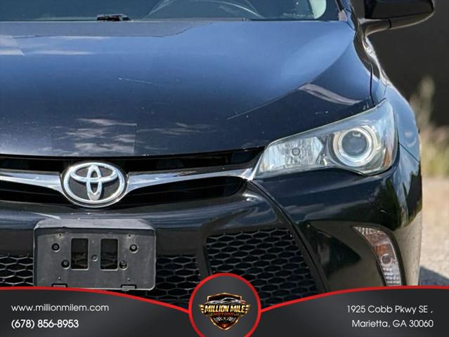 2016 Toyota Camry SE