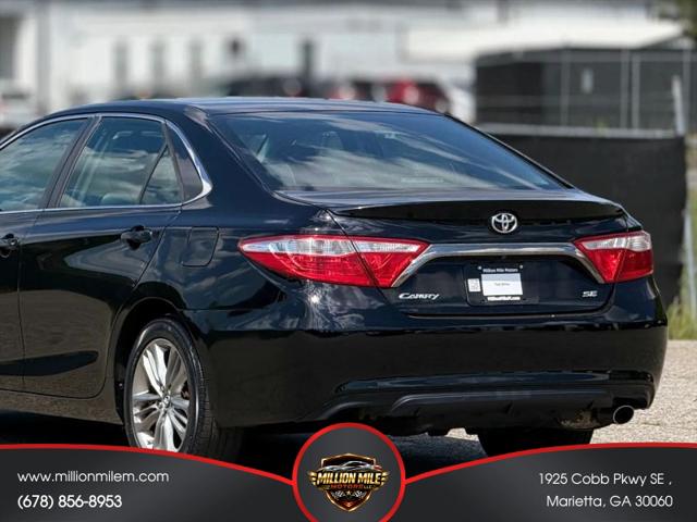 2016 Toyota Camry SE