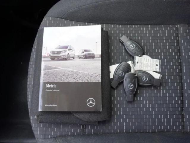 2023 Mercedes-Benz Metris Base