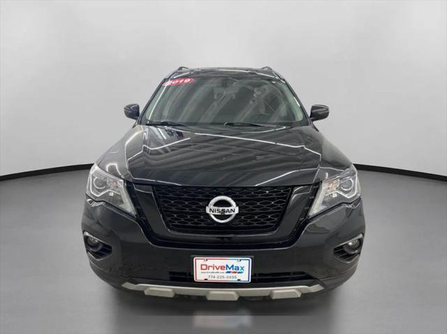2019 Nissan Pathfinder SV