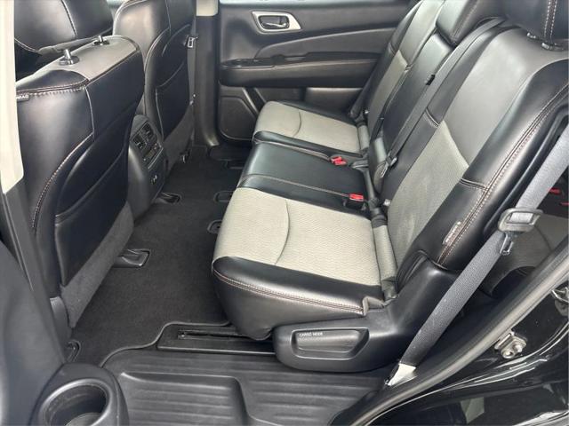 2019 Nissan Pathfinder SV