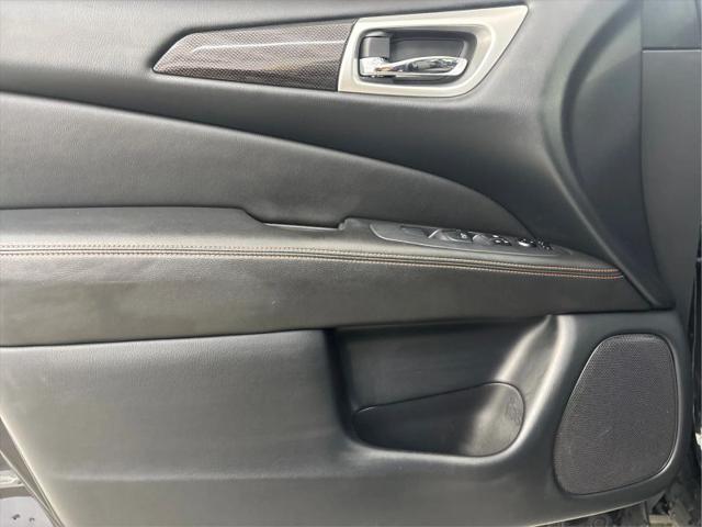 2019 Nissan Pathfinder SV
