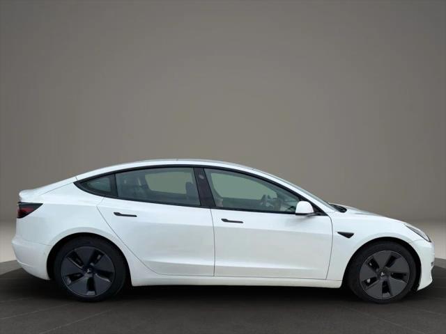 2021 Tesla Model 3 Standard Range Plus Rear-Wheel Drive